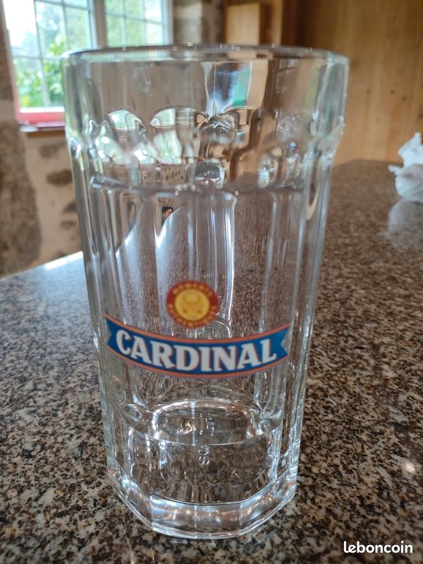 CHOPE BIERE DU CARDINAL 1 LITRE EN GRES HT. 18.80CM
