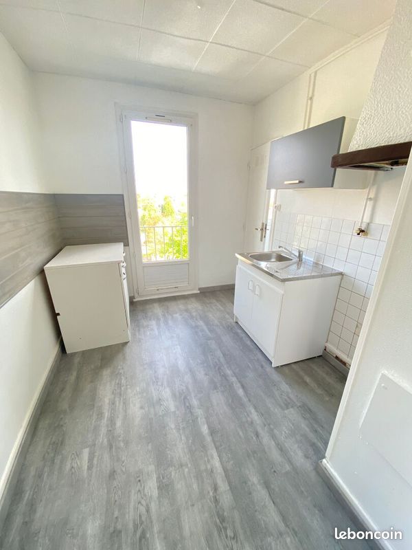 Appartement 3 pièces 56 m² · à Noyon · 56 m² · 700 €