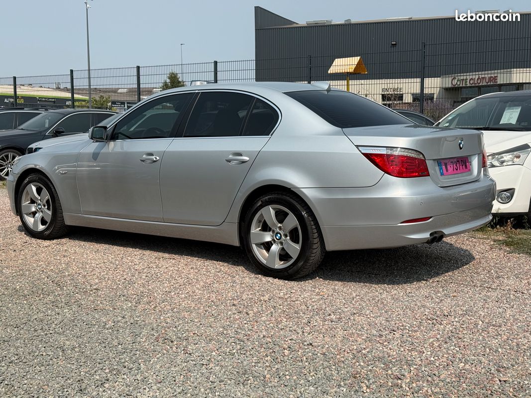 BMW 525i E60 187205 km FEUX XENON, SIEGES CUIR, REGULATEUR (image 4)