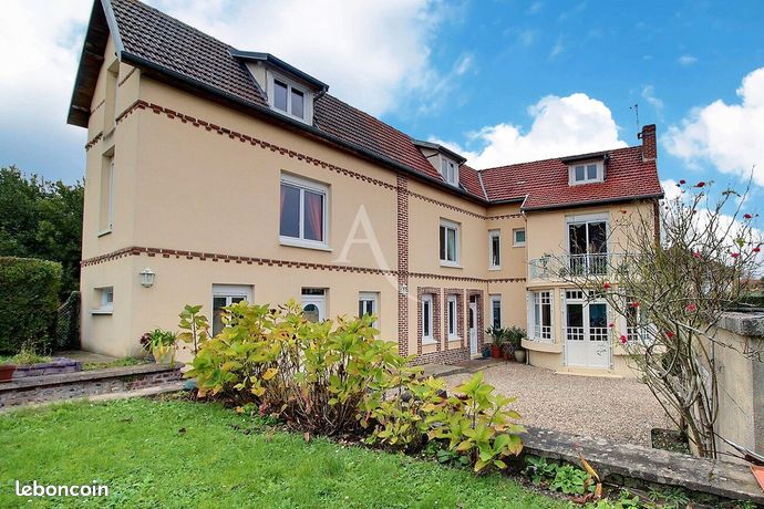 Maison 8 pièces 191 m²