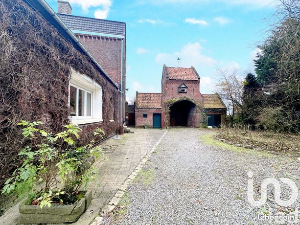 Propriété 10 pièces 235 m²