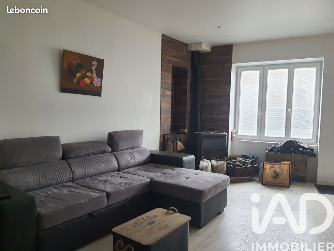 Maison 4 pièces 78 m² · à Saint-Jean-d'Angély · 78 m² · 115 000 €