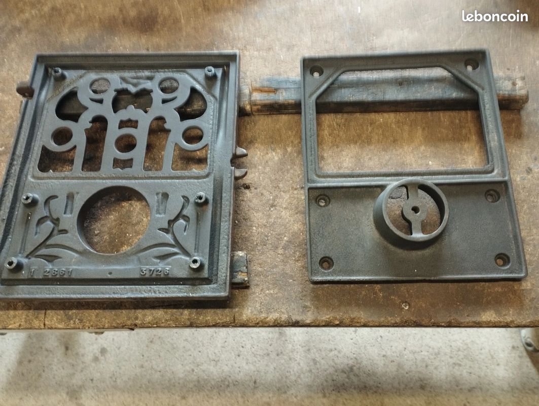 Support de foyer pour poêle Godin modèle 3721 PETITE GRILLE 17cm BON ETAT