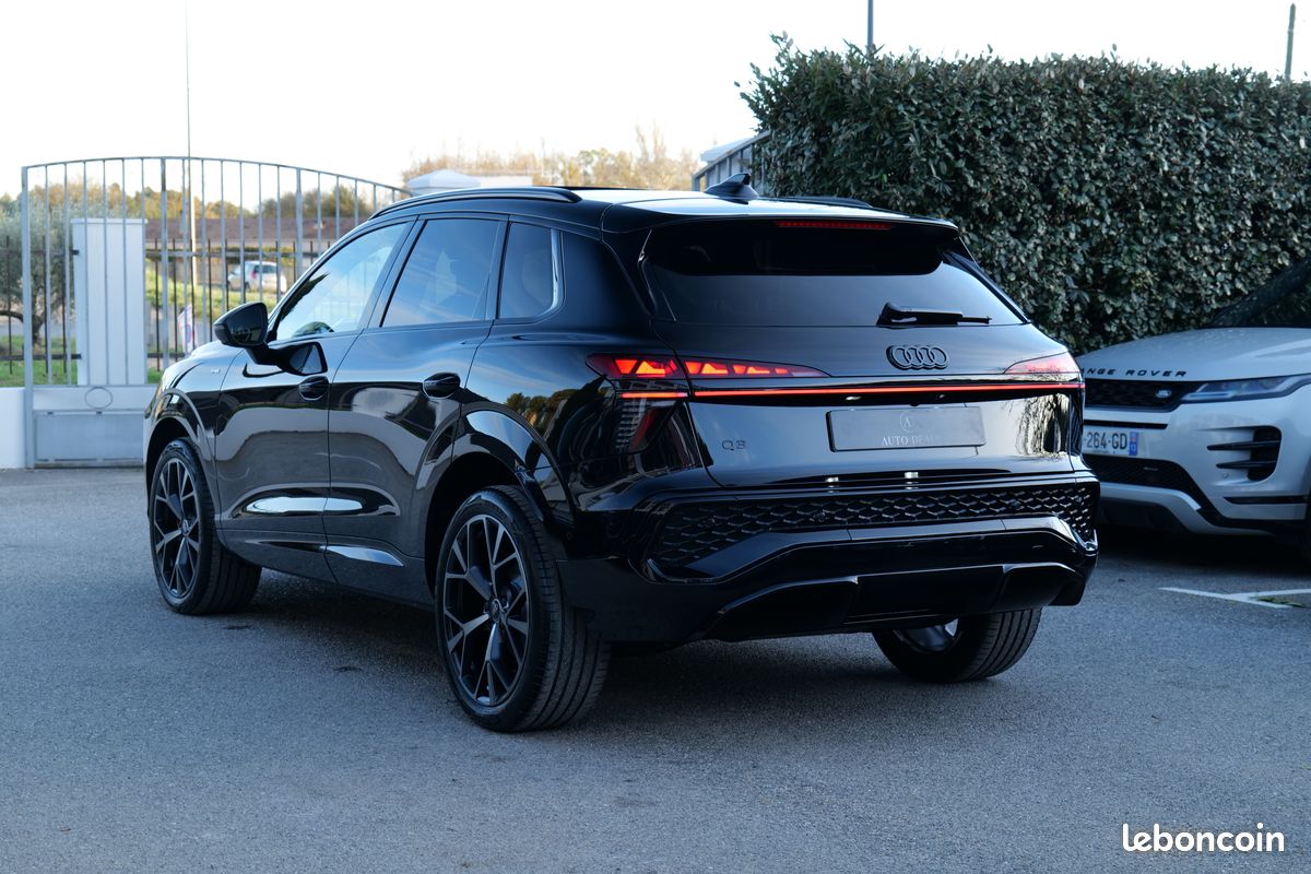 Audi q3 2026 2.0 tdi 150 ch s line full opts garantie 5 ans noir mythic dispo stock (image 2)