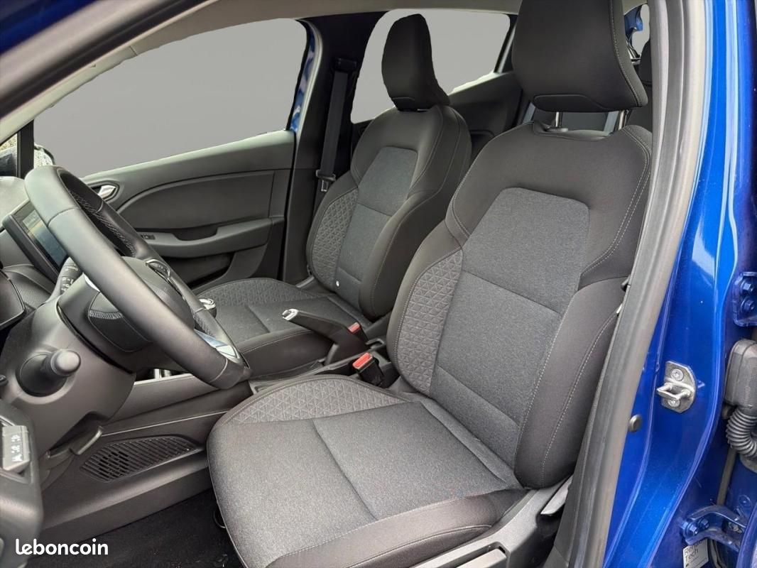 Renault Clio V TCe 90 Equilibre (image 9)