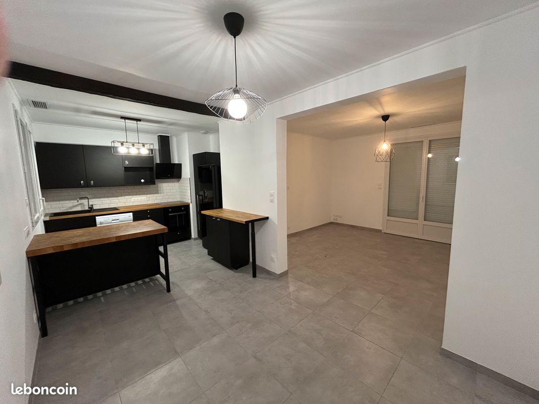 Maison 4 pièces 100 m² · à Agen · 100 m² · 990 €/mois