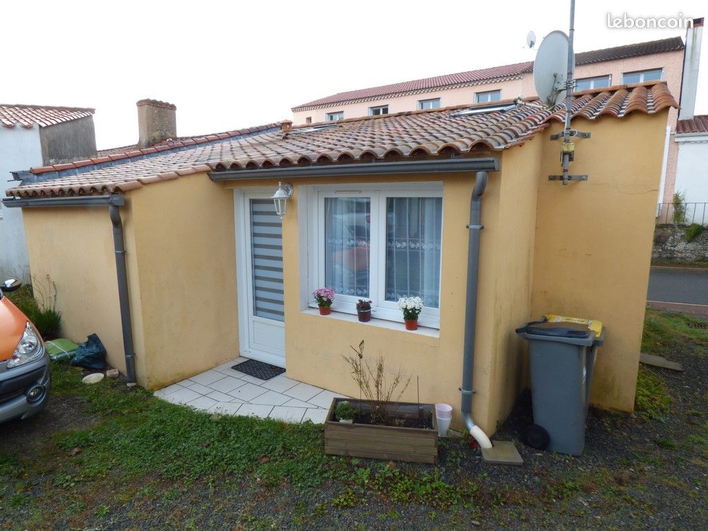 Maison 2 pièces 37 m² · à Landevieille · 37 m² · 470 €/mois