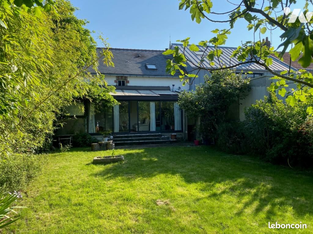 Maison 7 pièces 143 m² · à Nantes · 143 m² · 741 600 €