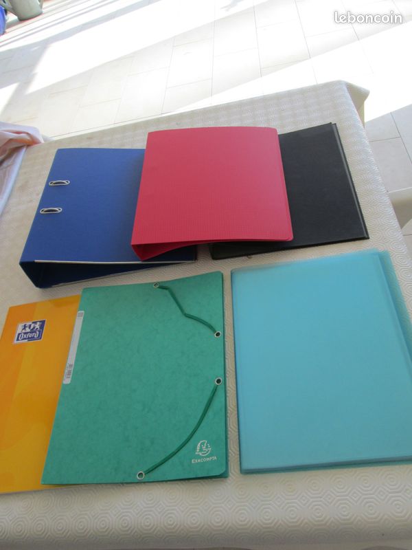 Fournitures scolaires en lot ou à l'unité (image 1)