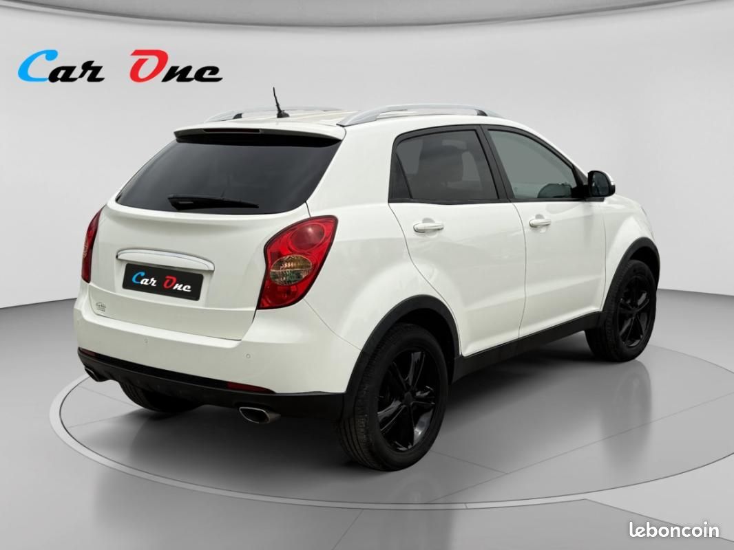 Ssangyong Korando 2.0 TD 175cv 200 e-XDI 2WD Luxe (image 6)