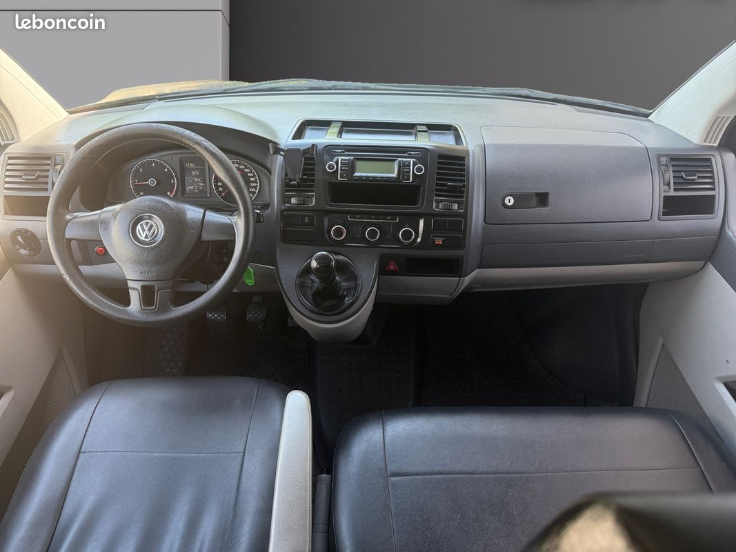 VOLKSWAGEN TRANSPORTER T5 102Ch 6 Places Climatisation Radio Garantie 12 mois (image 2)