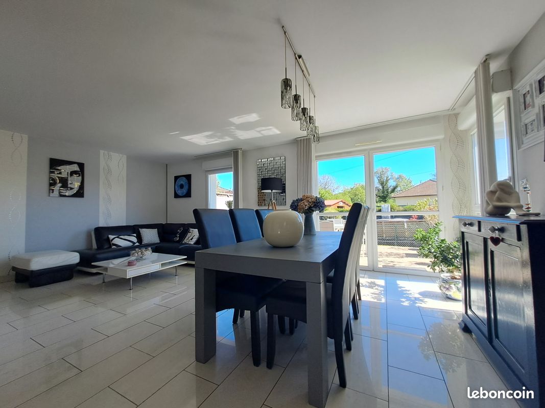 Appartement 3 pièces 67 m² · à Saint-Vit · 67,4 m² · 220 000 €