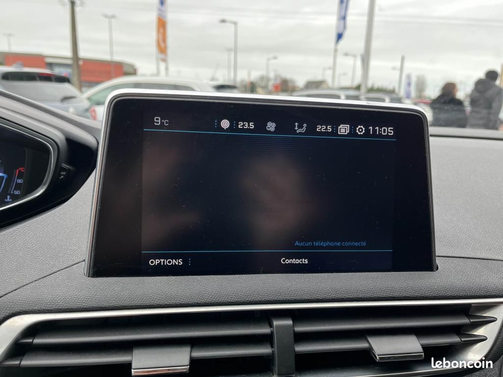 PEUGEOT 3008 1.2i 12V S&S - 130 - ALLURE (image 20)