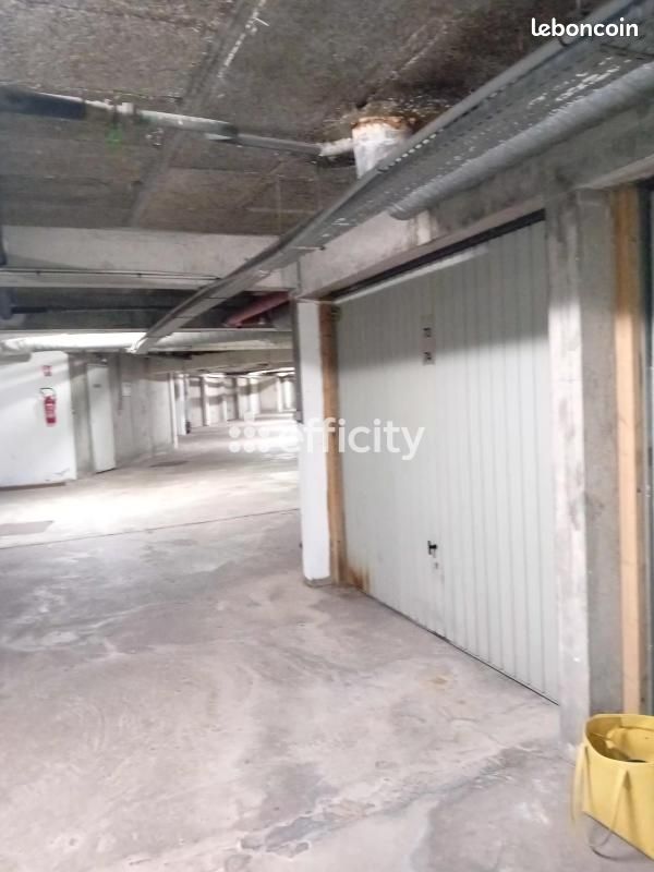 Parking 25 m² · à La Rochelle · 25 m² · 44 000 €