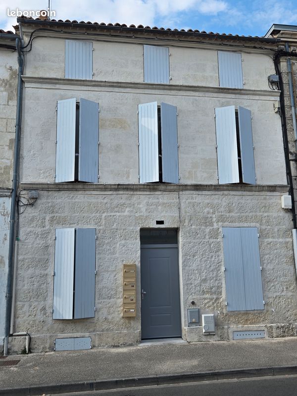 Appartement 3 pièces 50 m² · à Saintes · 50 m² · 680 €