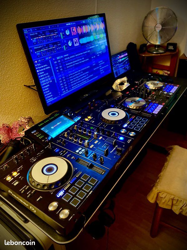 Xdj-rx2 pioneer + decksaver + valise rigide (image 1)