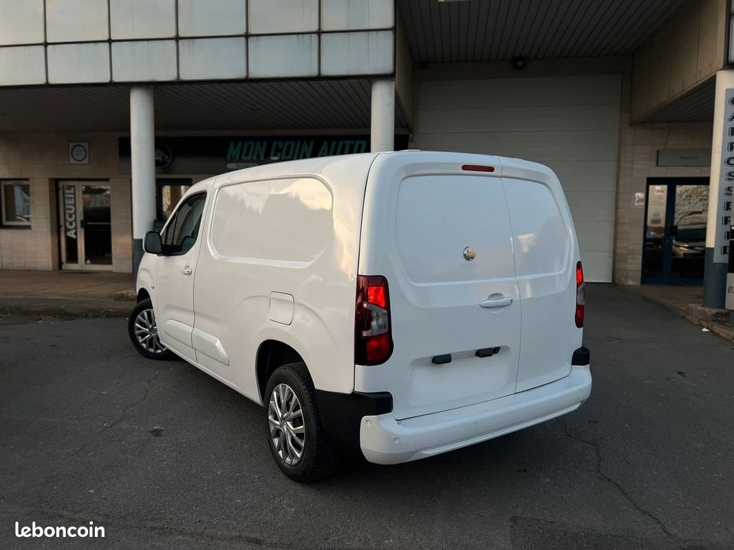 Citroën Berlingo XL 1.2 GPF S&S 110 cv Ecran Multimedia (image 2)