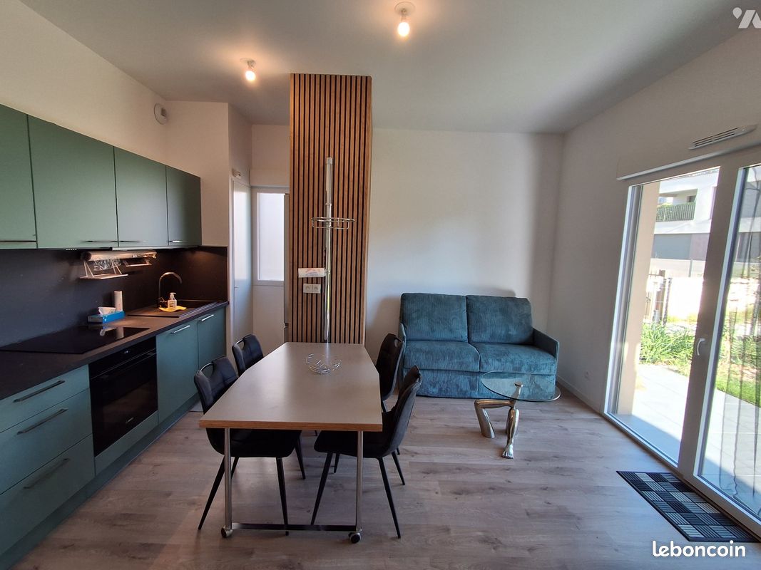 Appartement 2 pièces 45 m² · à Saint-Bonnet-de-Mure · 45 m² · 990 €/mois