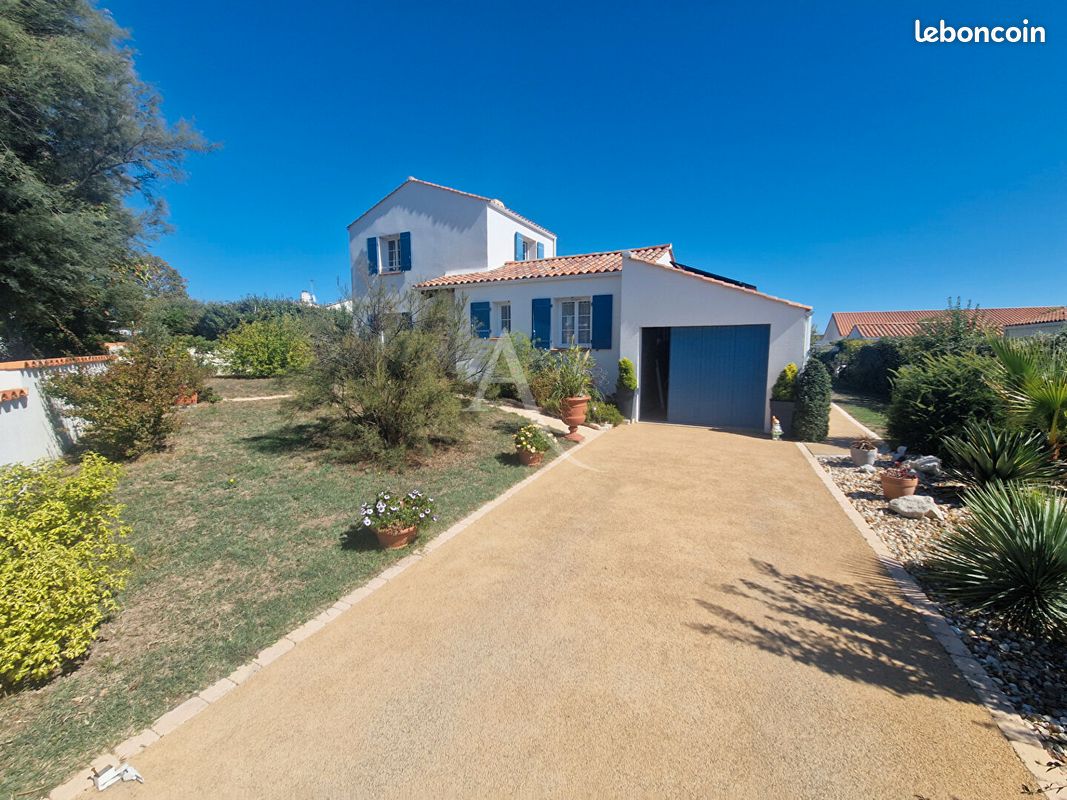 Maison 5 pièces 106 m² · à Brem-sur-Mer · 106 m² · 496 000 €