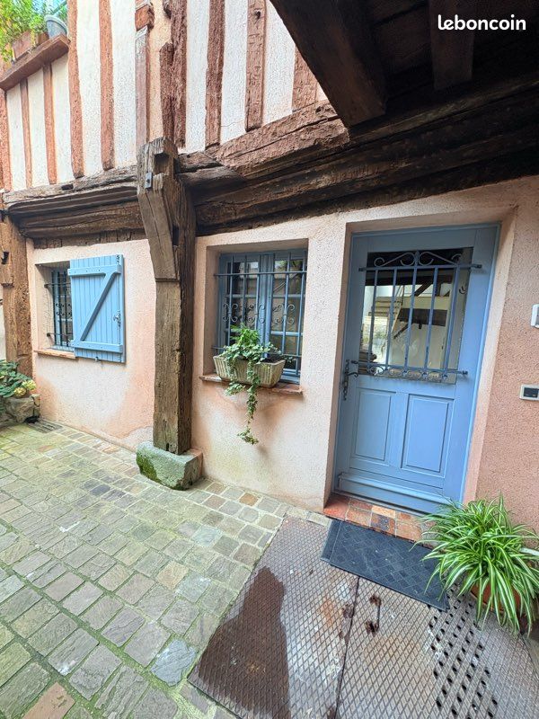 Appartement 2 pièces 55 m² · à Nogent-le-Roi · 55 m² · 720 €/mois