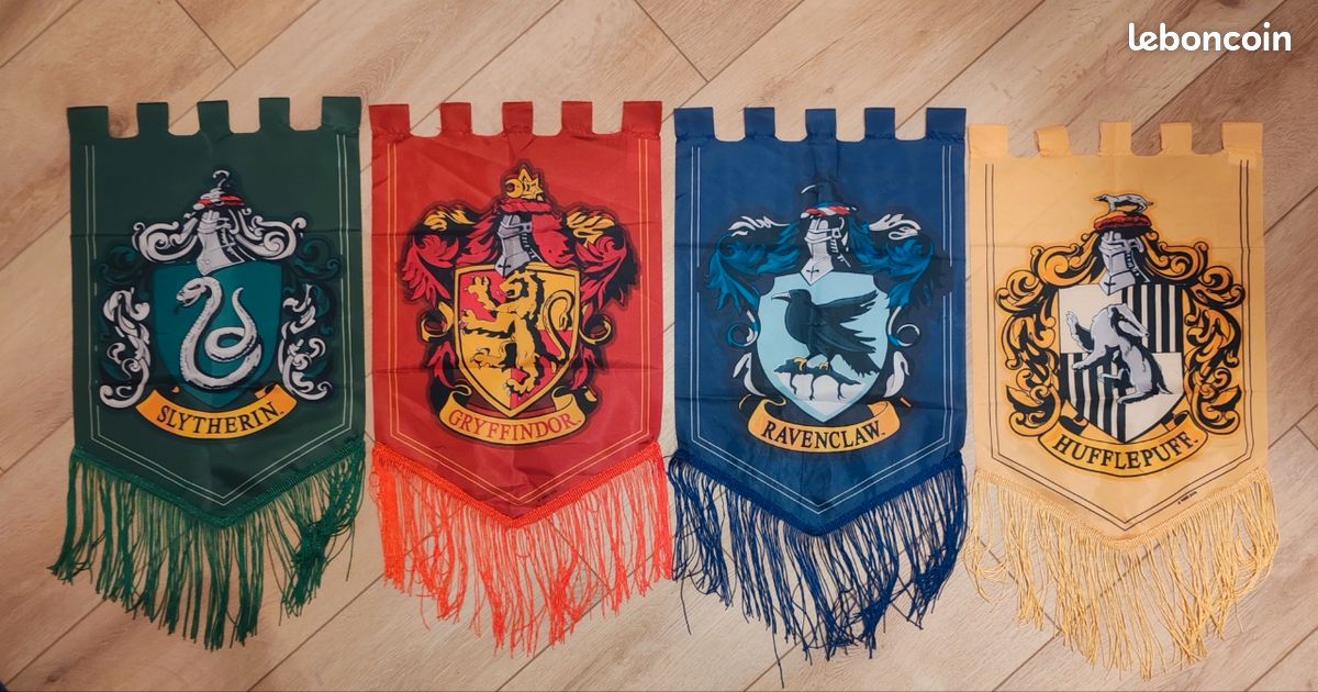 Boîte à Goûter Harry Potter - Maisons Poudlard, Design Bleu Saphir, Plastique Incassable, Double Fermeture