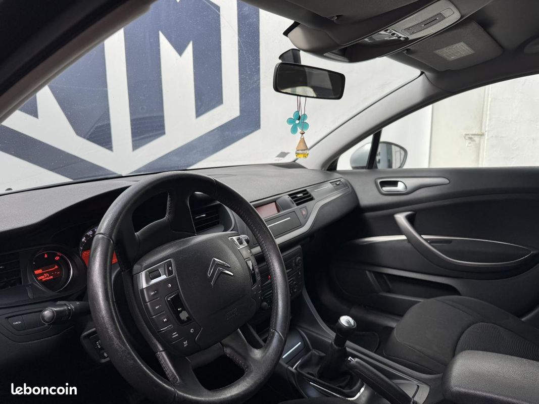 CITROEN C5 1.6 HDi 16V FAP - 110ch BERLINE . PHASE 2 /ATTRACTION (image 21)