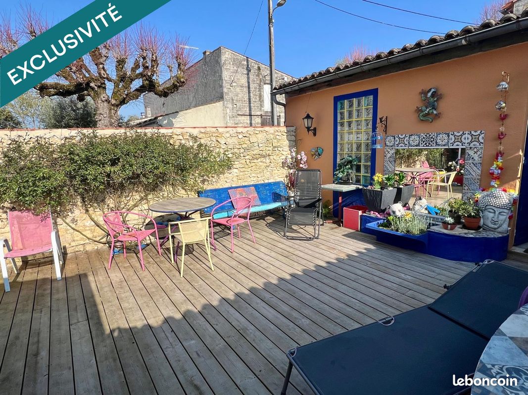 Maison 6 pièces 153 m² · à Saint-Jean-d'Angély · 153 m² · 132 600 €