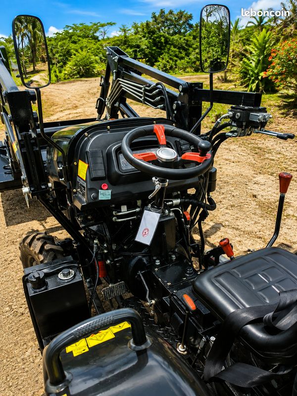 # 🚜 Tracteur Tavol 25 CV – État neuf – 5,9 heures – Chargeur frontal + Broyeur + Tondeuse (image 3)