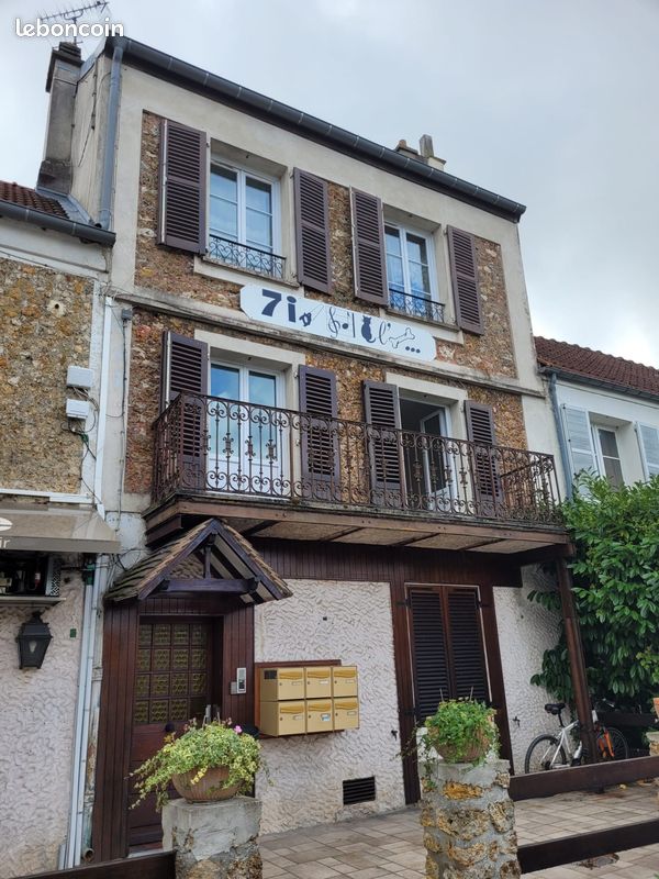 Local commercial 160 m² · à Guyancourt · 160 m² · 730 000 €