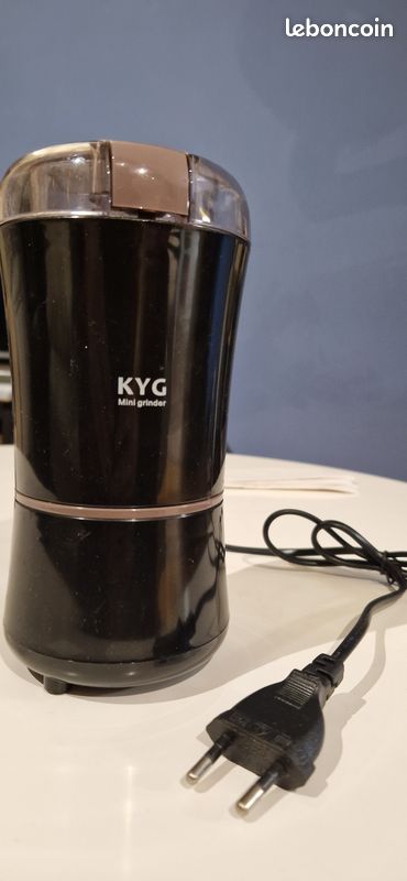 KYG Mini Grinder - Votre Petit Assistant de Cuisine Prix : 10 (image 2)