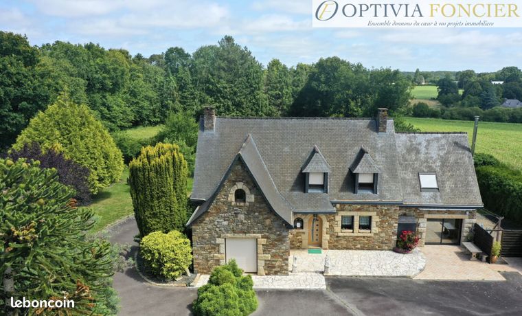Propriété 6 pièces 200 m²