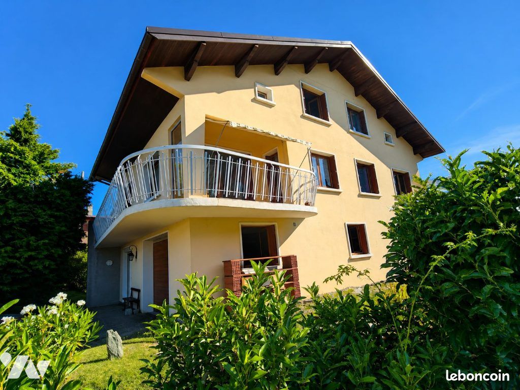 Maison 6 pièces 162 m² · à La Ravoire · 162 m² · 395 000 €