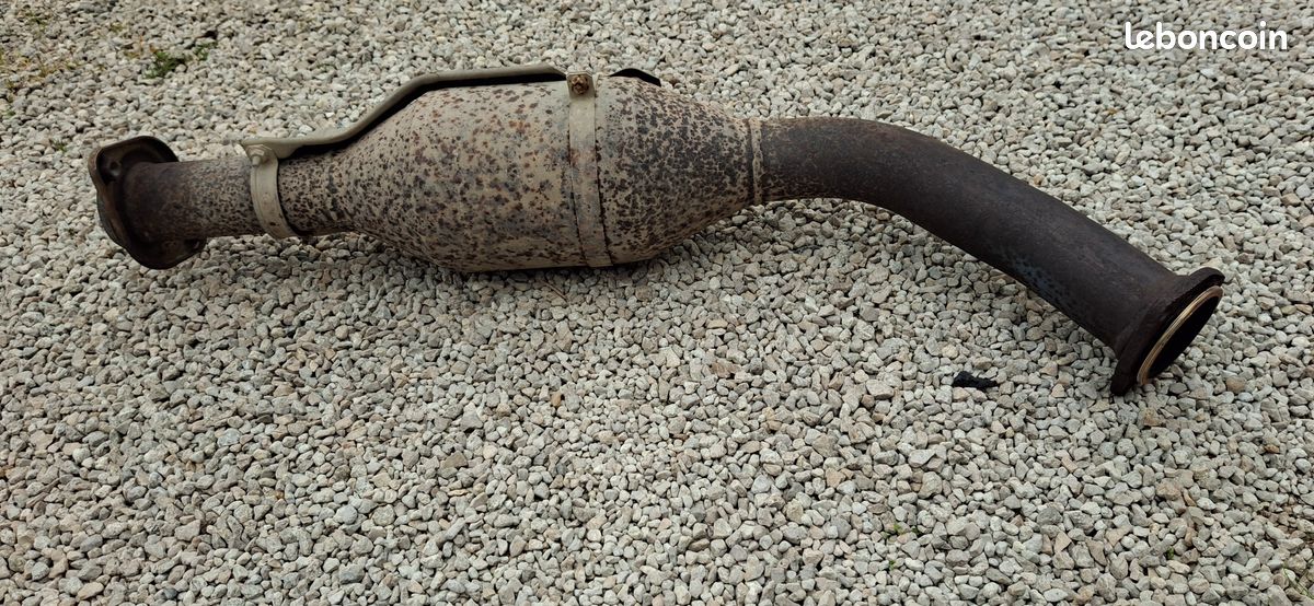 Pot catalyseur toyota kdj90 95 (image 1)