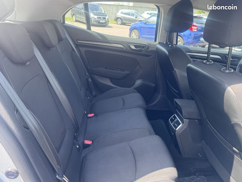 Renault MEGANE IV 1.5 BLUE DCI 115CH BUSINESS (image 29)
