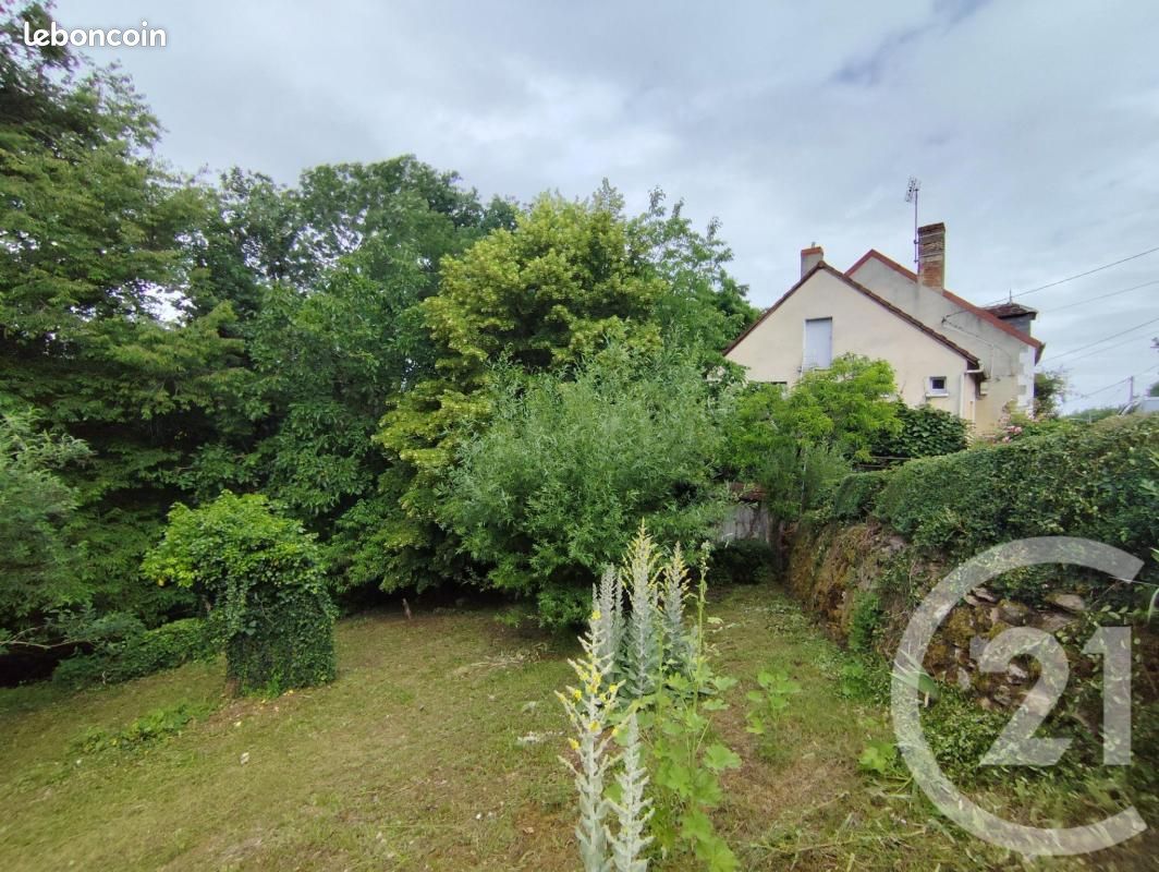 Maison 3 pièces 90 m² · à La Châtre · 90 m² · 65 000 €