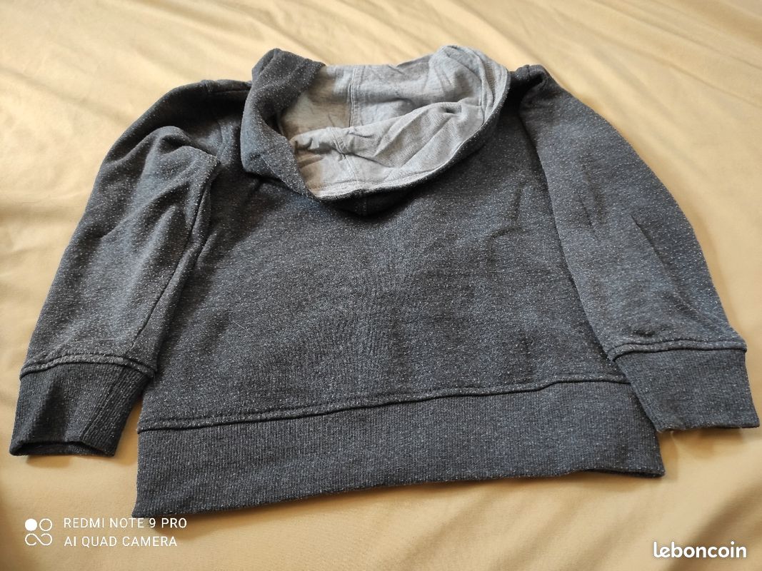 Sweat à capuche 6 ans (image 4)