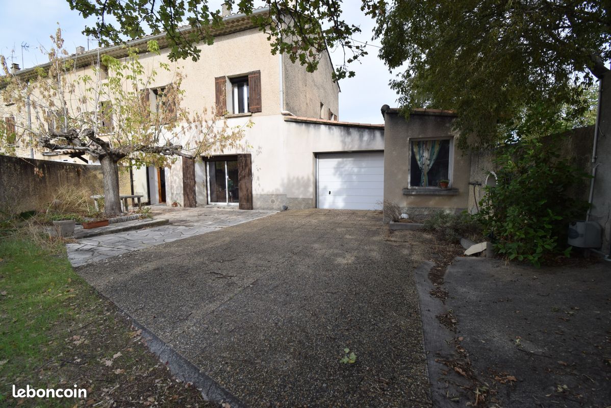 Maison 4 pièces 94 m² · à Pernes-les-Fontaines · 94 m² · 260 000 €