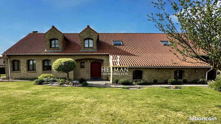 Maison 6 pièces 212 m²