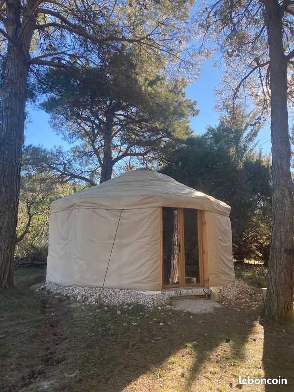 Local commercial 1 pièce 24 m² · à Val d'Anast · 24 m² · 11 900 €