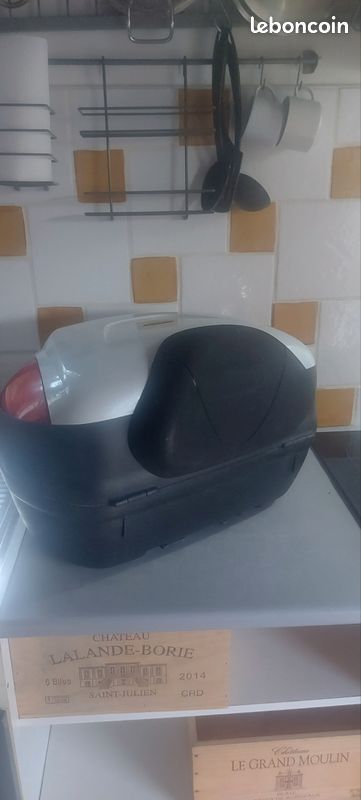 Top case (image 2)