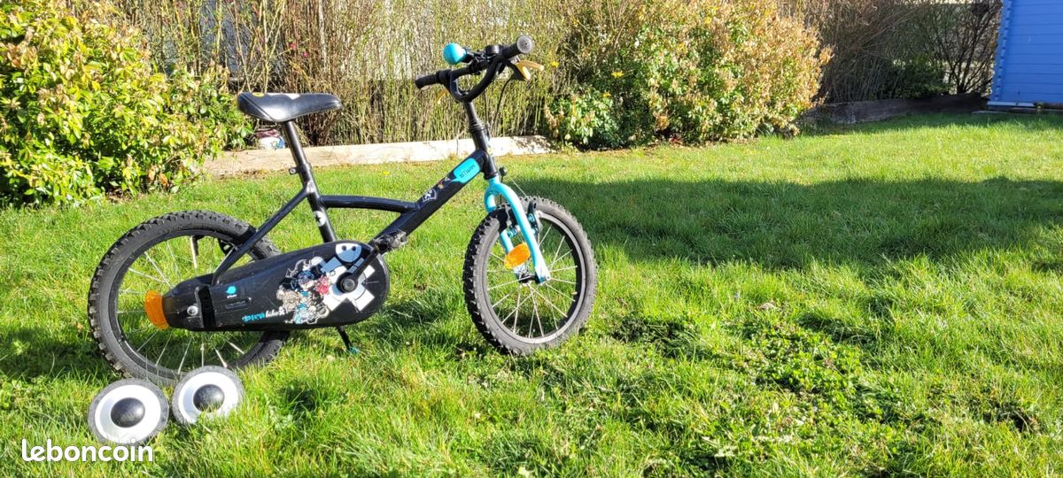 Vends vélo enfant 4-5 ans décathlon (image 1)
