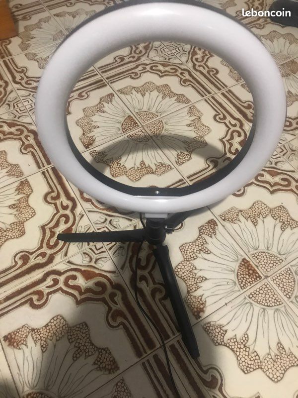 Ring lights (image 1)