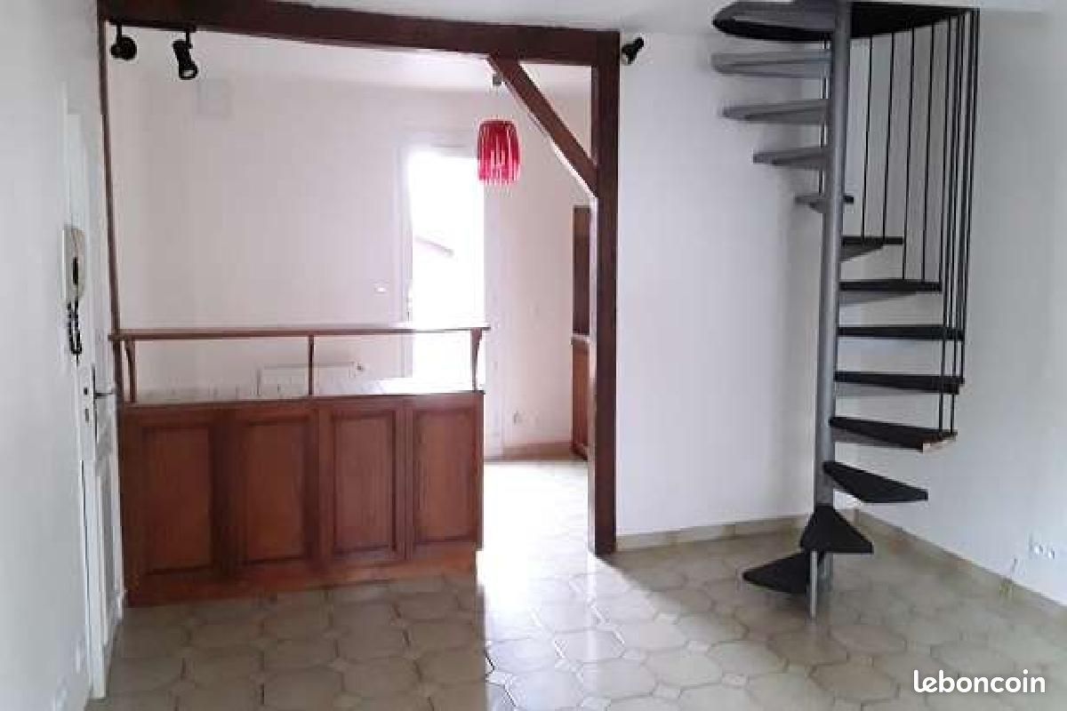 Appartement 4 pièces 76 m² · à Laval · 76 m² · 585 €