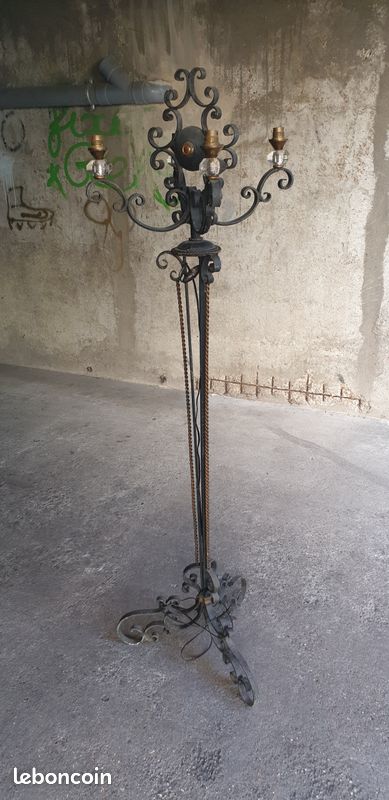 Chandelier trépied brutaliste en fer forgé 1950 | Selency
