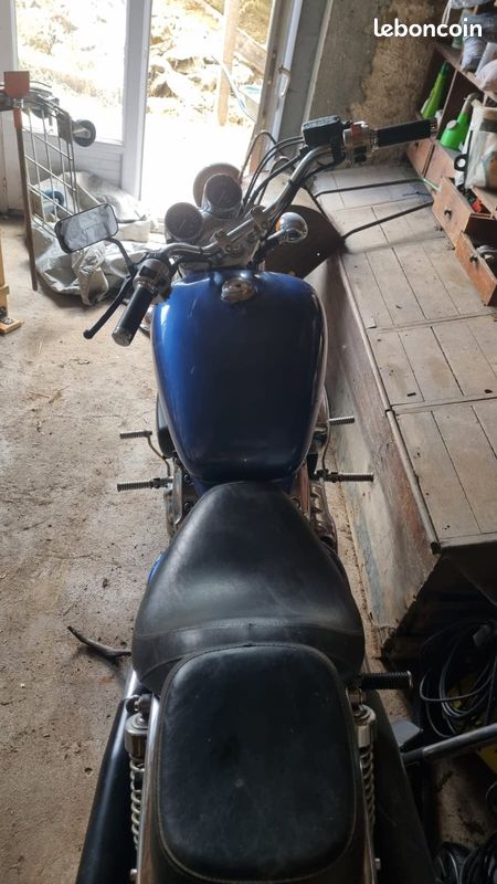 Honda VFC 750 Magna 1993 – 63 700 km – À remettre en route (image 3)