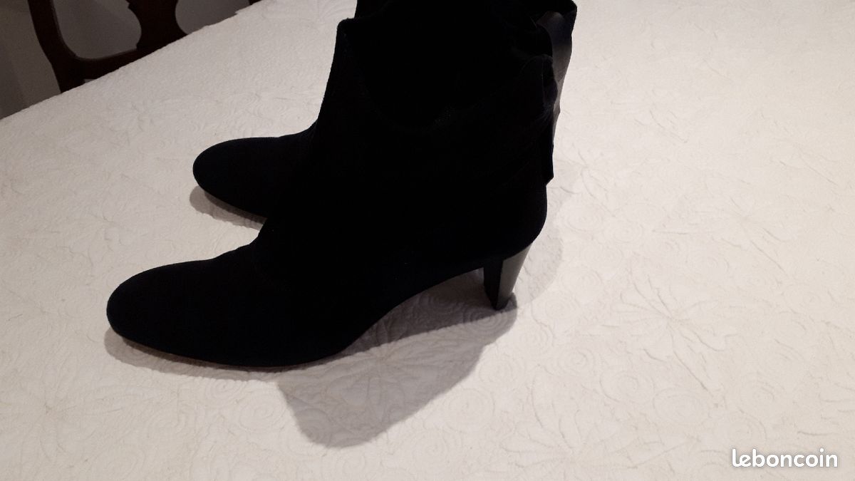 Bottines noires en cuir (image 1)