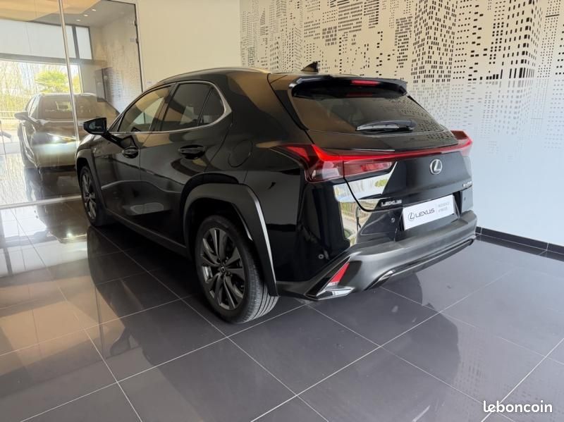Lexus UX 250h F SPORT Design 2WD (image 3)