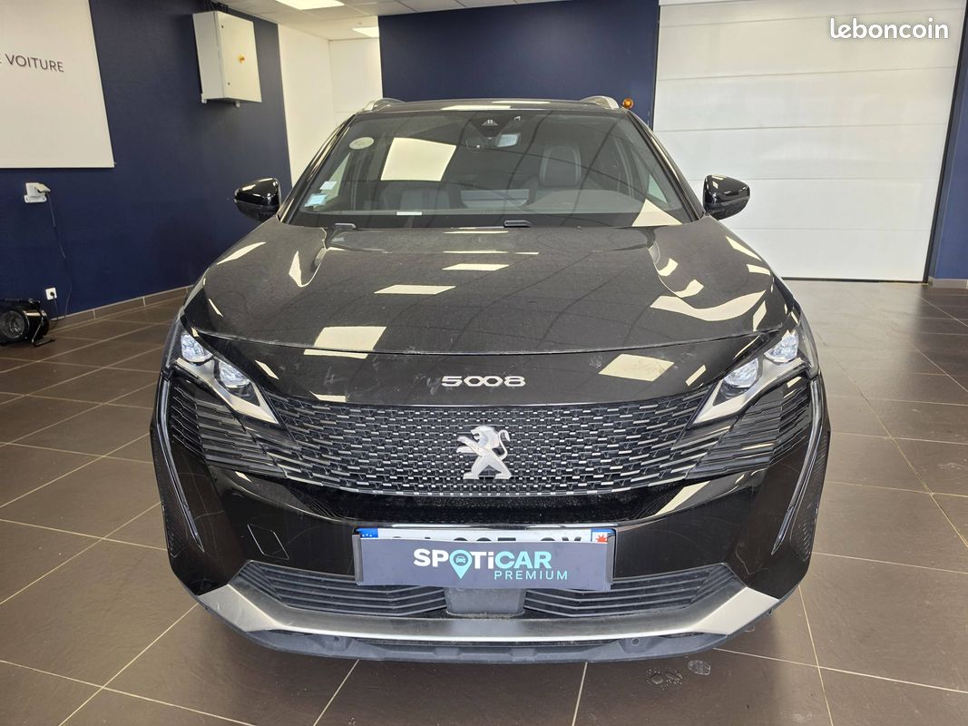 PEUGEOT 5008 PureTech 130ch S&S EAT8 GT (image 2)
