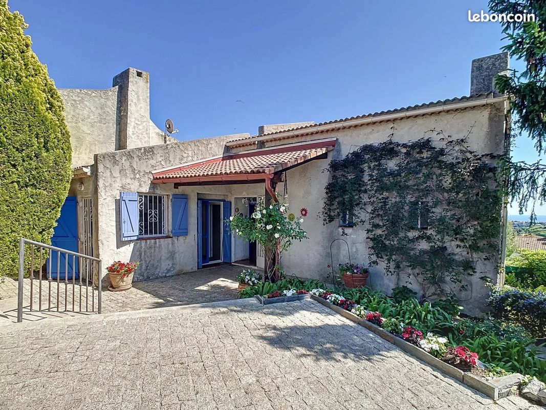 Maison 4 pièces 157 m² · à Nice · 157 m² · 800 000 €