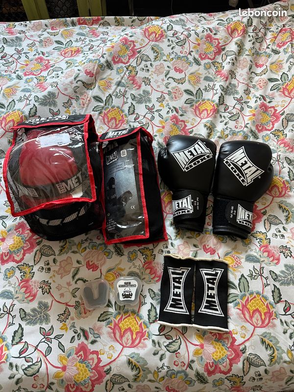Équipement sport de combat Métal Boxe taille S (image 1)